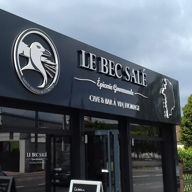 Fabricant d'enseignes sur mesure à Bourges (18)